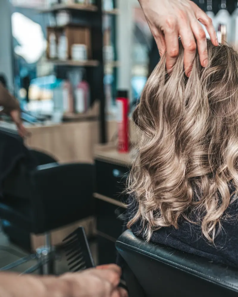 Soft waves with dimensional color